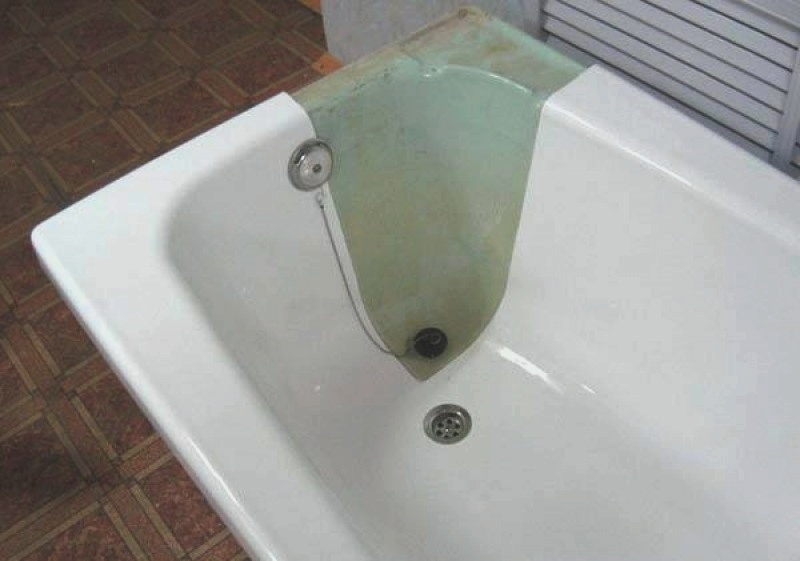 Способы реставрации старых ванн владелец помнит, что