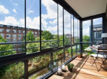 Остекление балконов от компании – функциональное и эстетичное решение